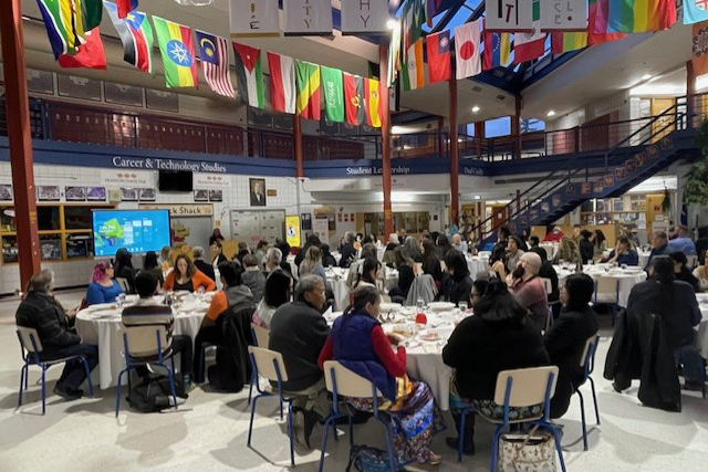 Aisinna’Kiiks Dinner Series Brings Students Together